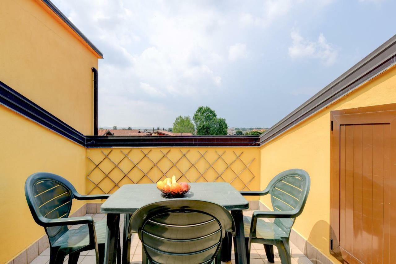Sarno Apartments Caravaggio Sirmione Luaran gambar